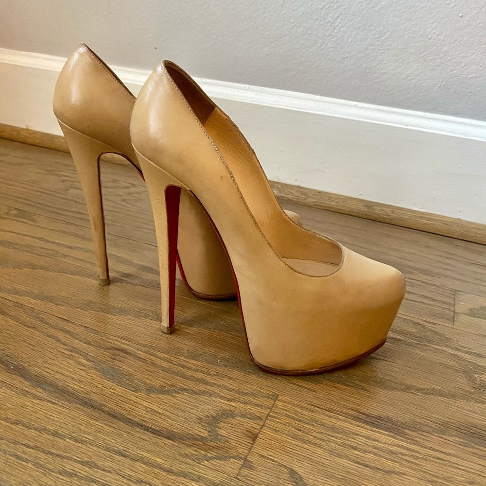 Christian Louboutin daffodile